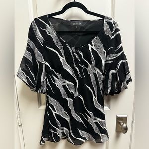 Jones NY black crepe top sz small